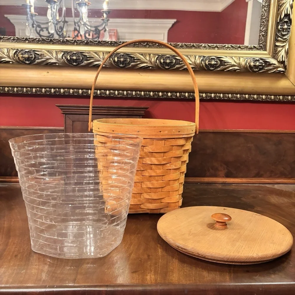 Longaberger 1995 Handwoven Fruit  Basket Wood Lid Plastic Liner Swing Handle‎